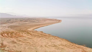 Scientists Make 'Huge' $540 Billion Discovery At the Bottom of a Giant Lake