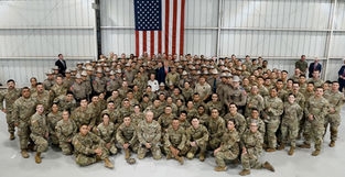 Trump Serves Thanksgiving Meals to the US Border Patrol at the Texas border