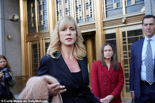 The Guiffre/Jeffrey Epstein settlement agreement has been unsealed.