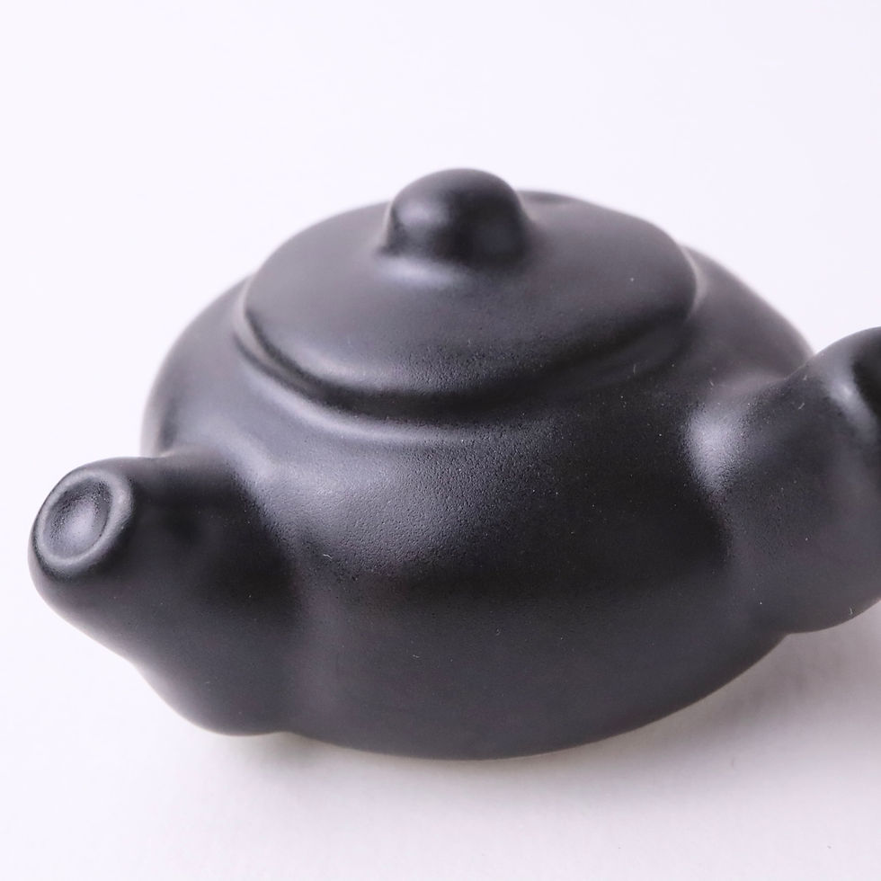 Thumbnail: Kyusu Teapot Chopstick Rest