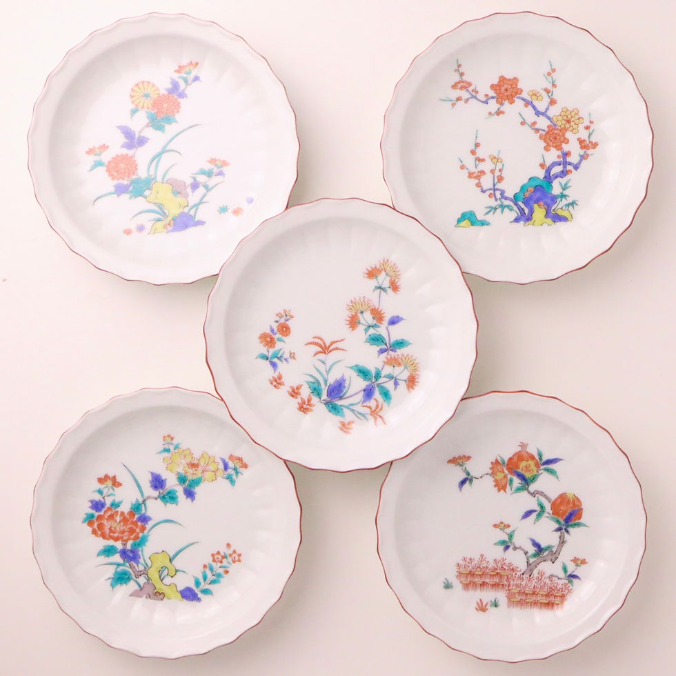 Thumbnail: Set of 5 Kakiemon Style Plates