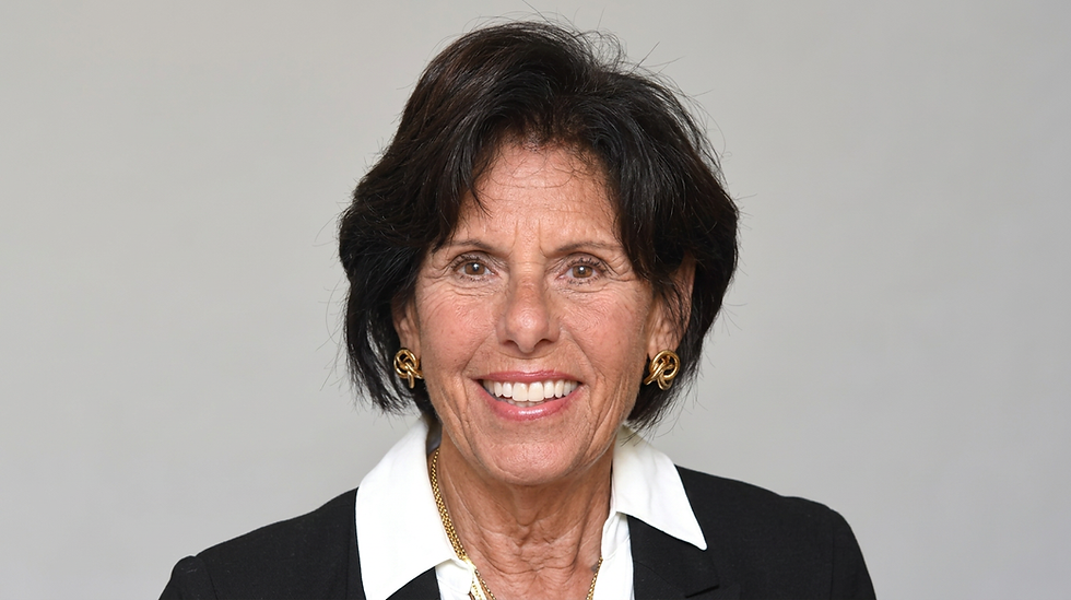 Portrait of Councilwoman Lynne Nowick
