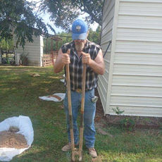 Chain link fence installer 