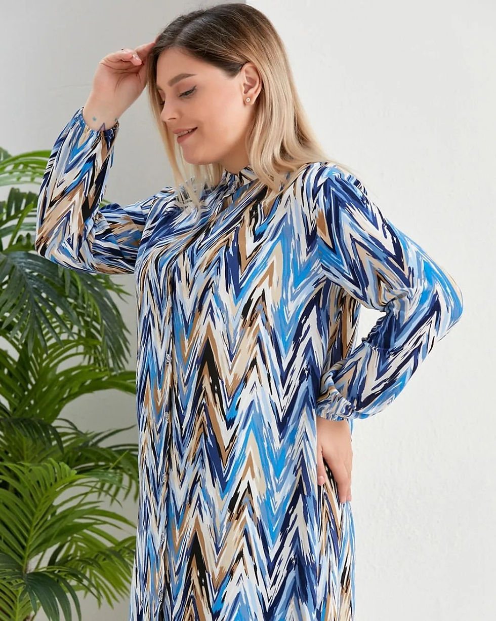 Thumbnail: 23-D0009 Blue Zigzag Buttoned Shirt