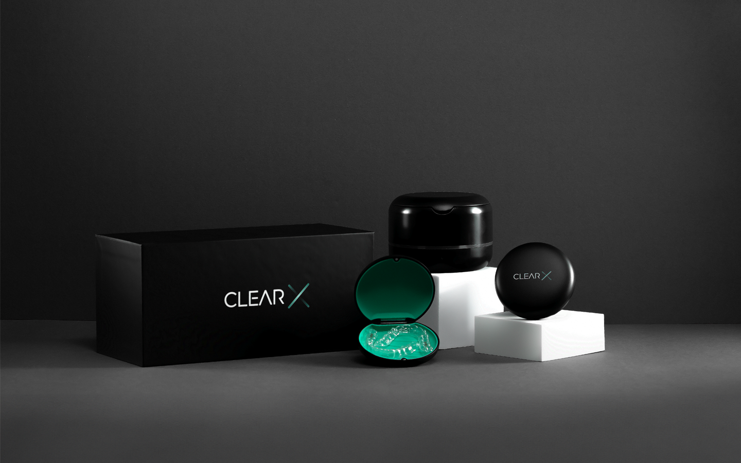 ClearX packaging shot grey.webp