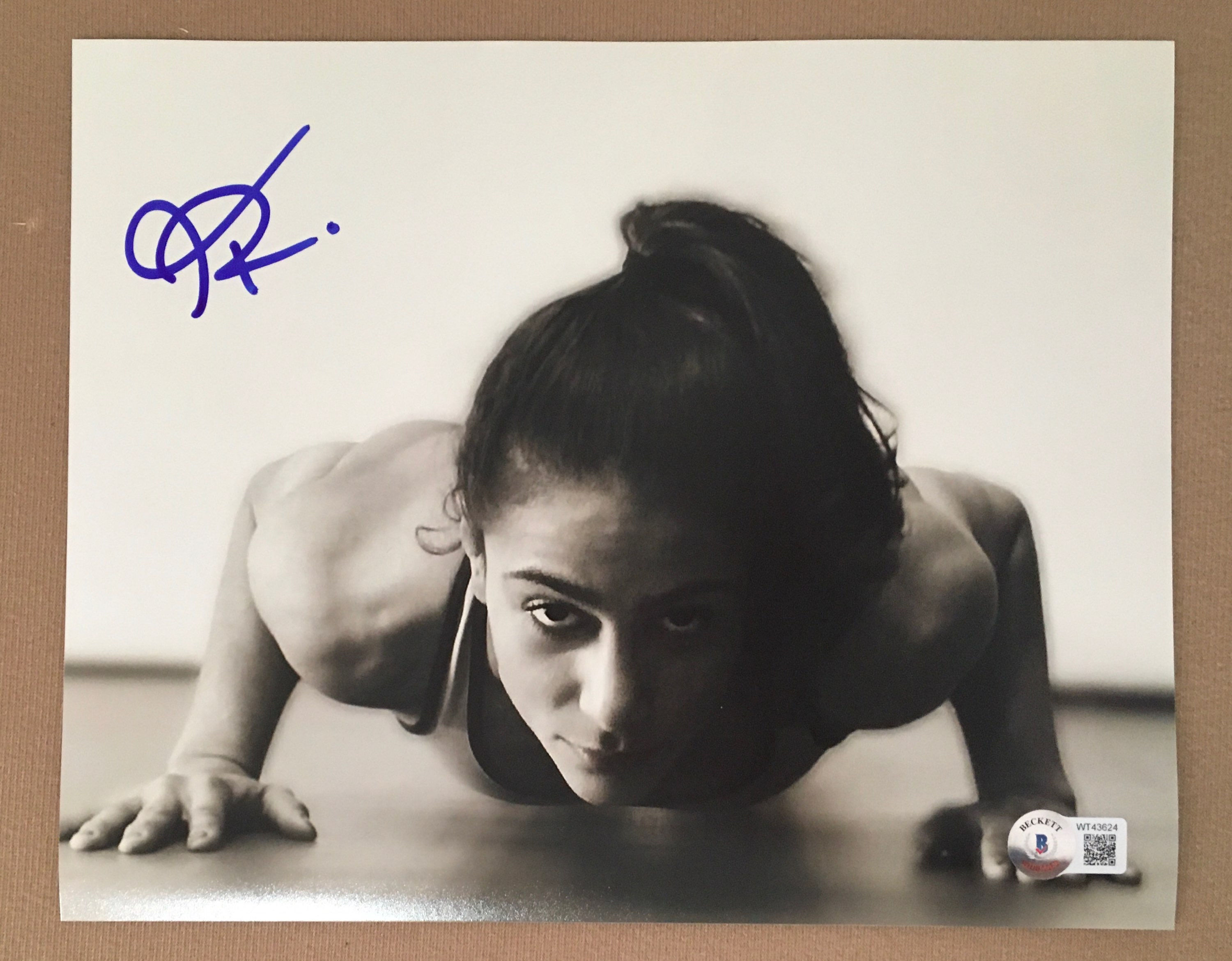 Tabatha Ricci Signed 8x10 Photo with Beckett COA.