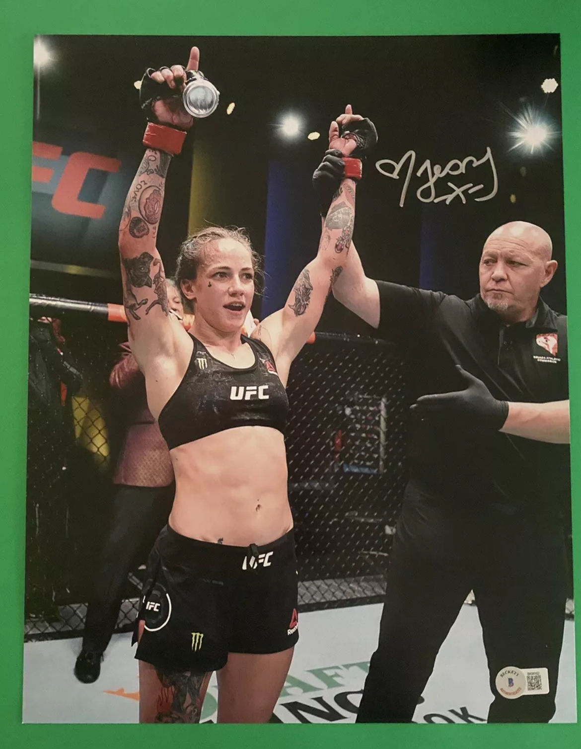 Jessica-Rose Clark signed 11x14 Photo with Beckett COA & Free Shipping!