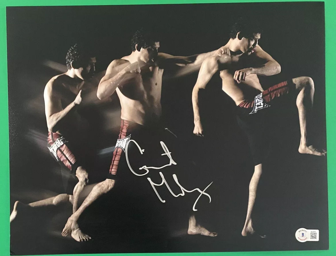 Gilbert “El Nino” Melendez signed 11x14 Photo with Beckett COA & Free Shipping!