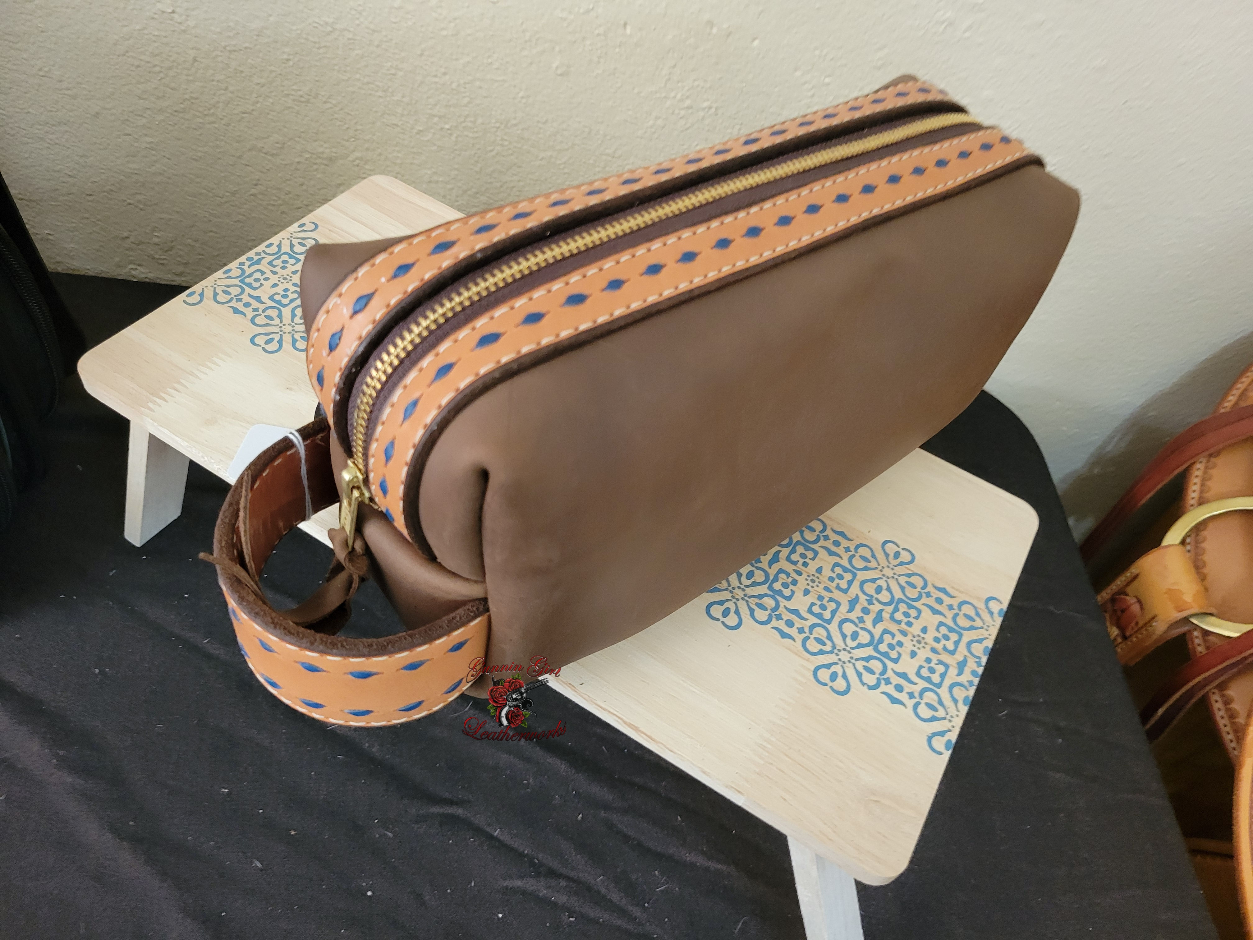 Dopp Bag - soft brown; blue buckstitch