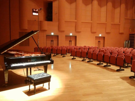 相模湖のほとりで聴く実力派カルテット「夭折の天才」2人のシリーズを開始!