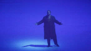 松本の「オネーギン」、オペラならではの時間をつくったパオロ・ファナーレ