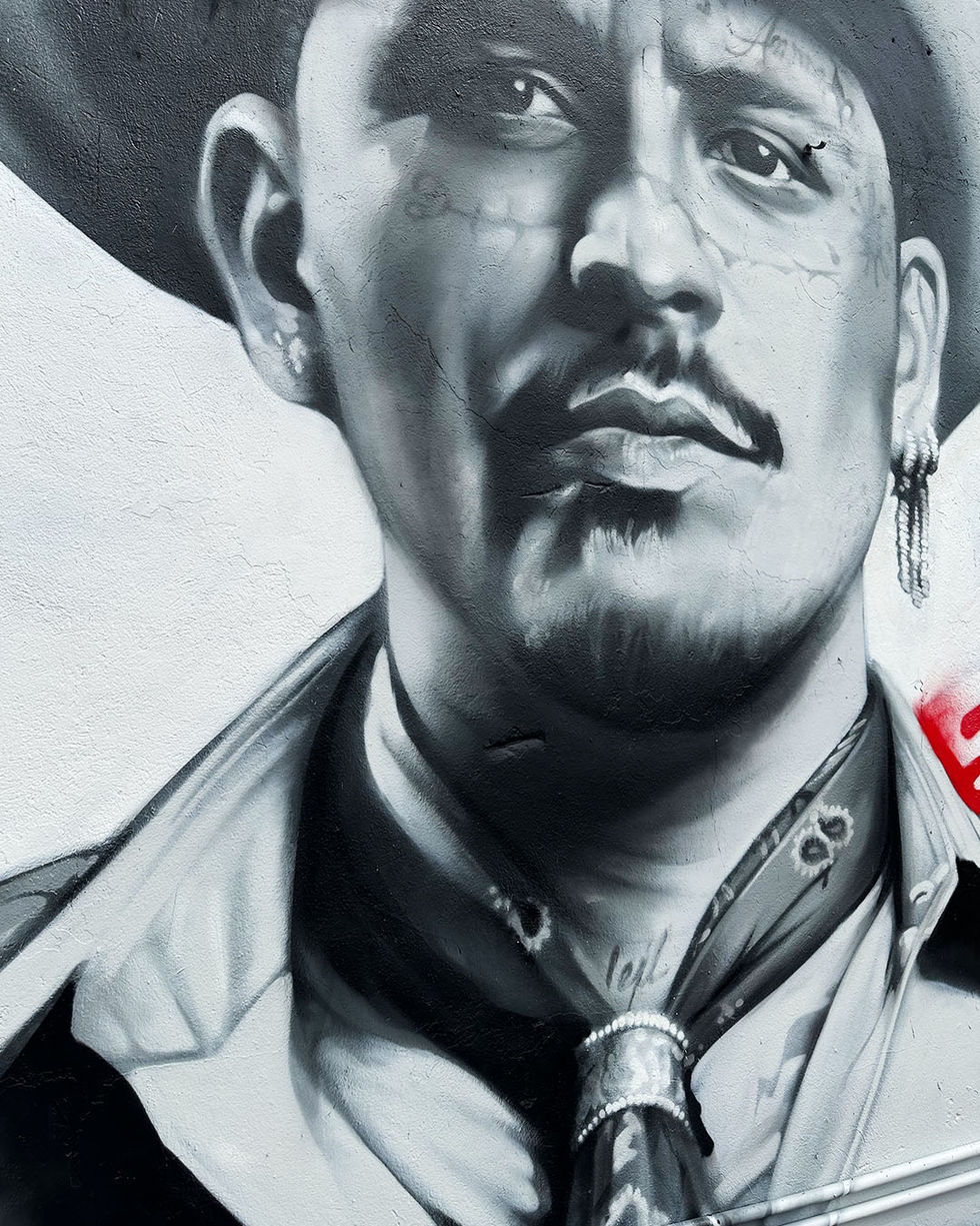 mural Christian nodalMesa de trabajo 10