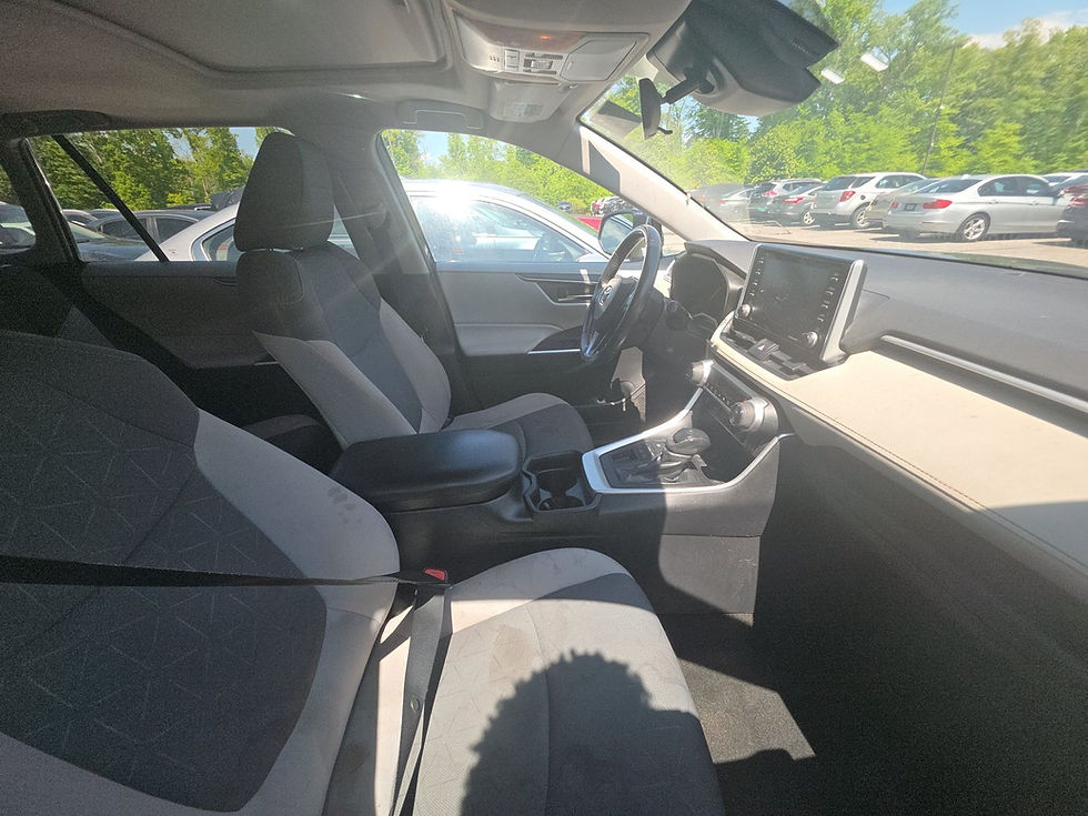 Thumbnail: 2019 Toyota RAV4 XLE