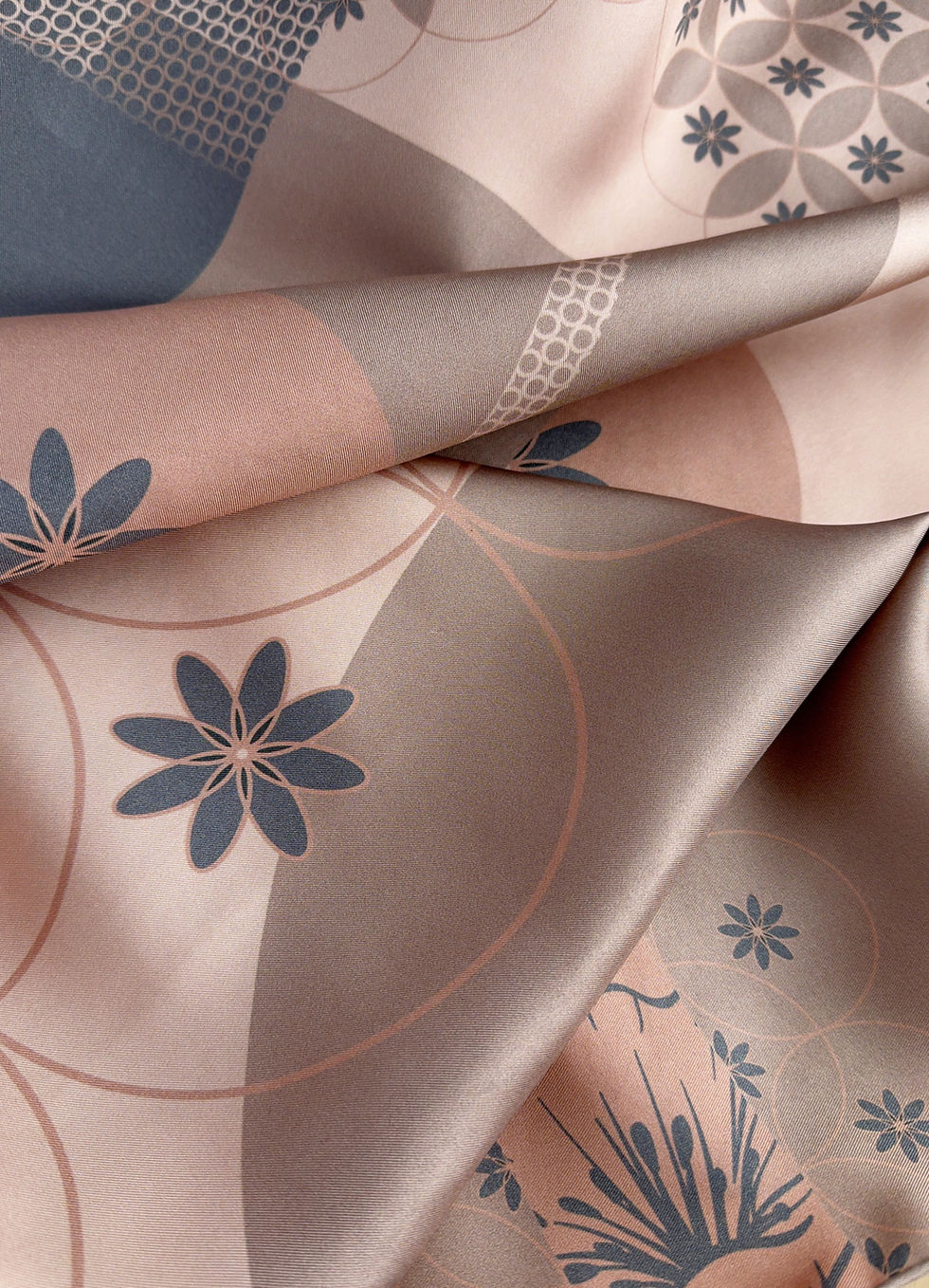 Thumbnail: Qeiwa poetic silk scarf
