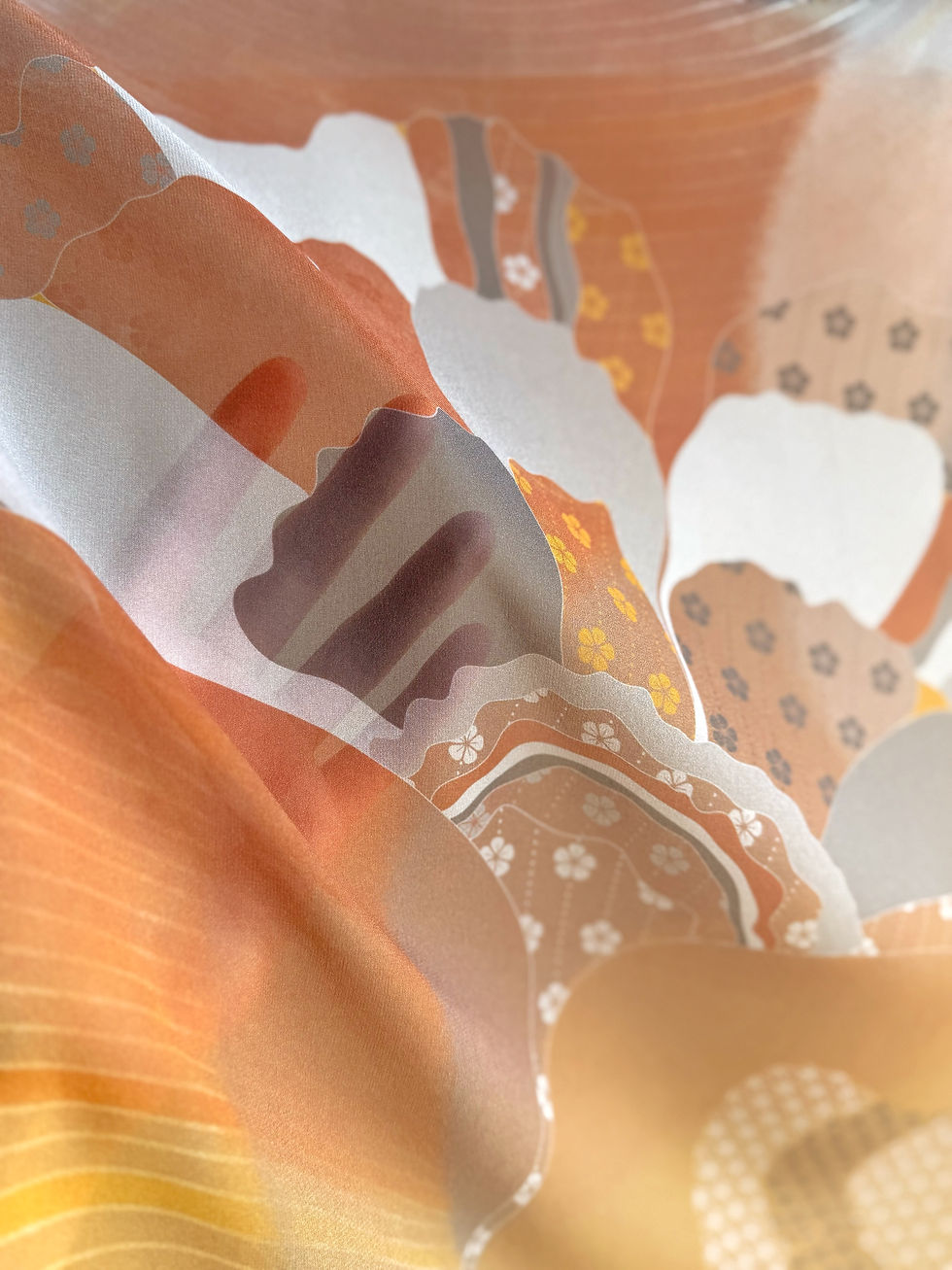 Thumbnail: Qeiwa summer lightweight gentle silk scarf
