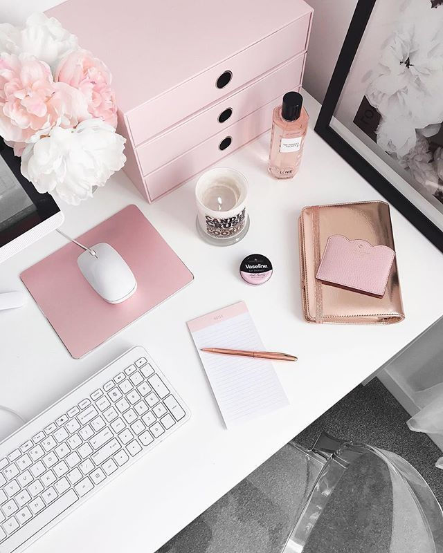 Welcome to The Glamour Diary! ✨