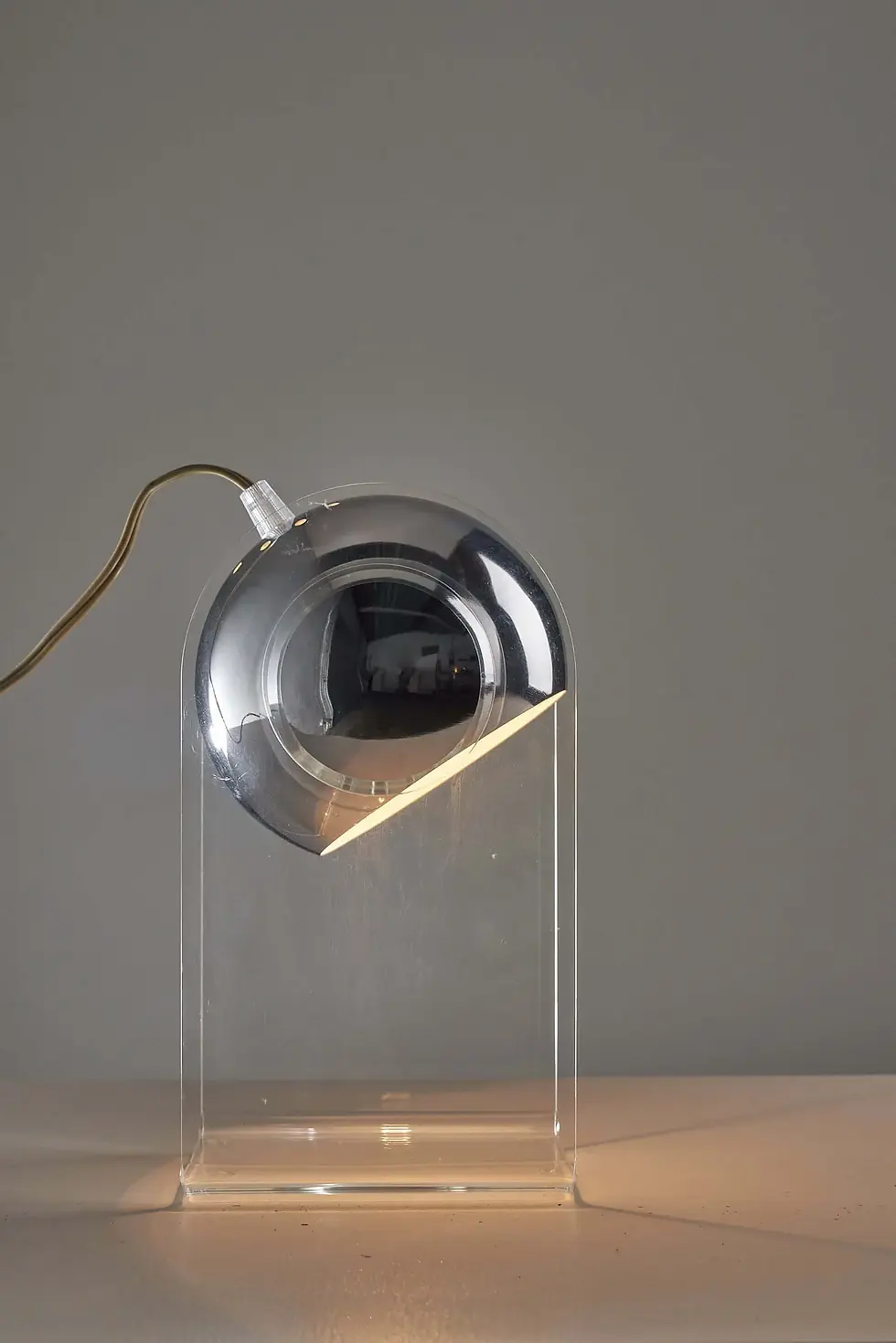 Thumbnail: Table lamp in the style of Gino Sarfatti