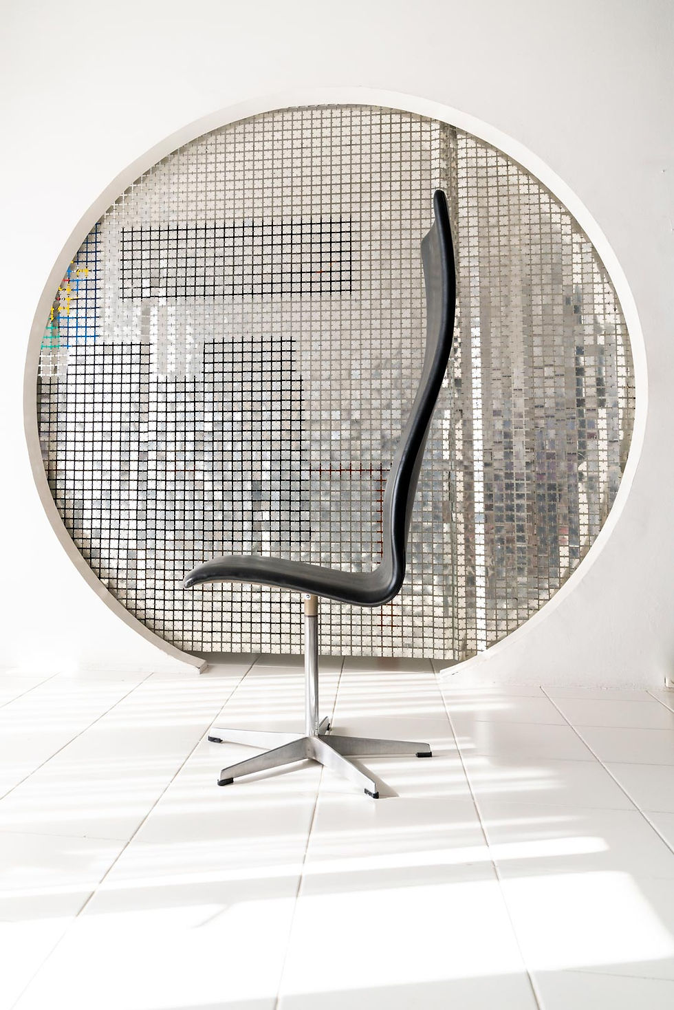 Thumbnail: Oxford chair by Arne Jacobsen (6x)