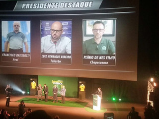 Tubarão recebe quatro troféus no Top da Bola