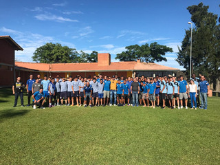 Participante da Maratona no Gelo na Antártica realiza palestra para atletas da base do Tubarão
