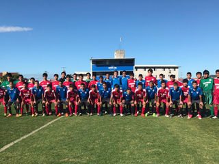 Sub-15 e sub-16 do Peixe realizam amistoso com equipe do Japão