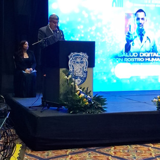 Dr. Miguel Brito, director de la clínica IDEO. Presidente del comité organizador del congreso.
