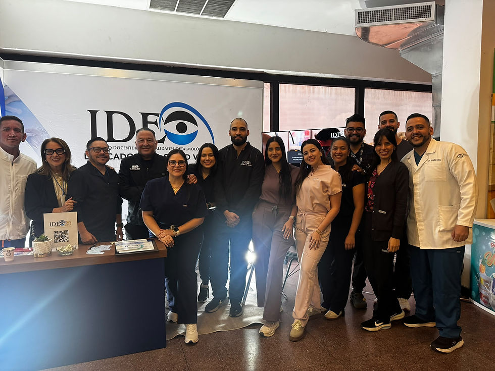 Oftalmólogos de la clínica IDEO de Maracaibo