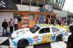 Flo Rida Post Race - Rapper vs. Racer