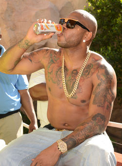 Flo Ria Poolside with Celsius