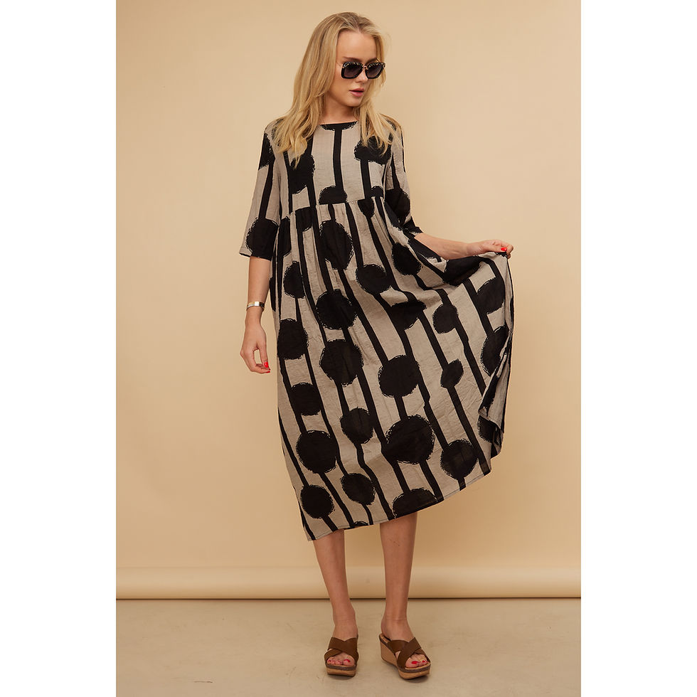 Vienna Dresses by Helen's Heart  Dress 8311