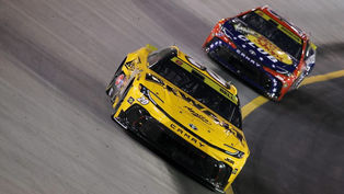 Cup Series: Bell pulls through amidst Bristol tyre wear chaos