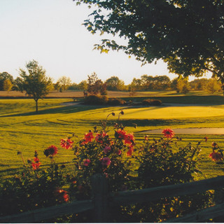 Hole 1 tee at Sunset