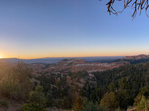 Sunset view over Bryce Canyon hoodoos from rim overlook