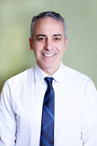 Dr. Mario Esposito