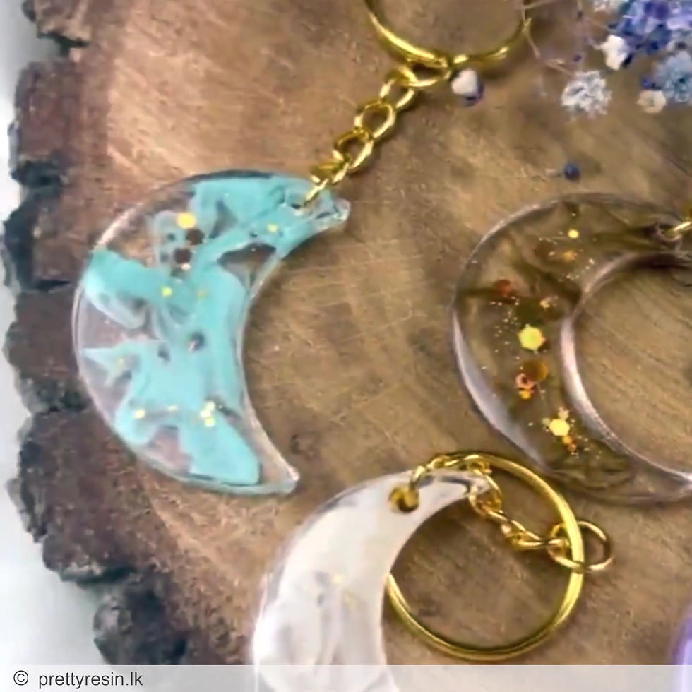 Miniatura: Crescent Moon Keyrings Resin Silicone Moulds MelbMolds  Melb Molds