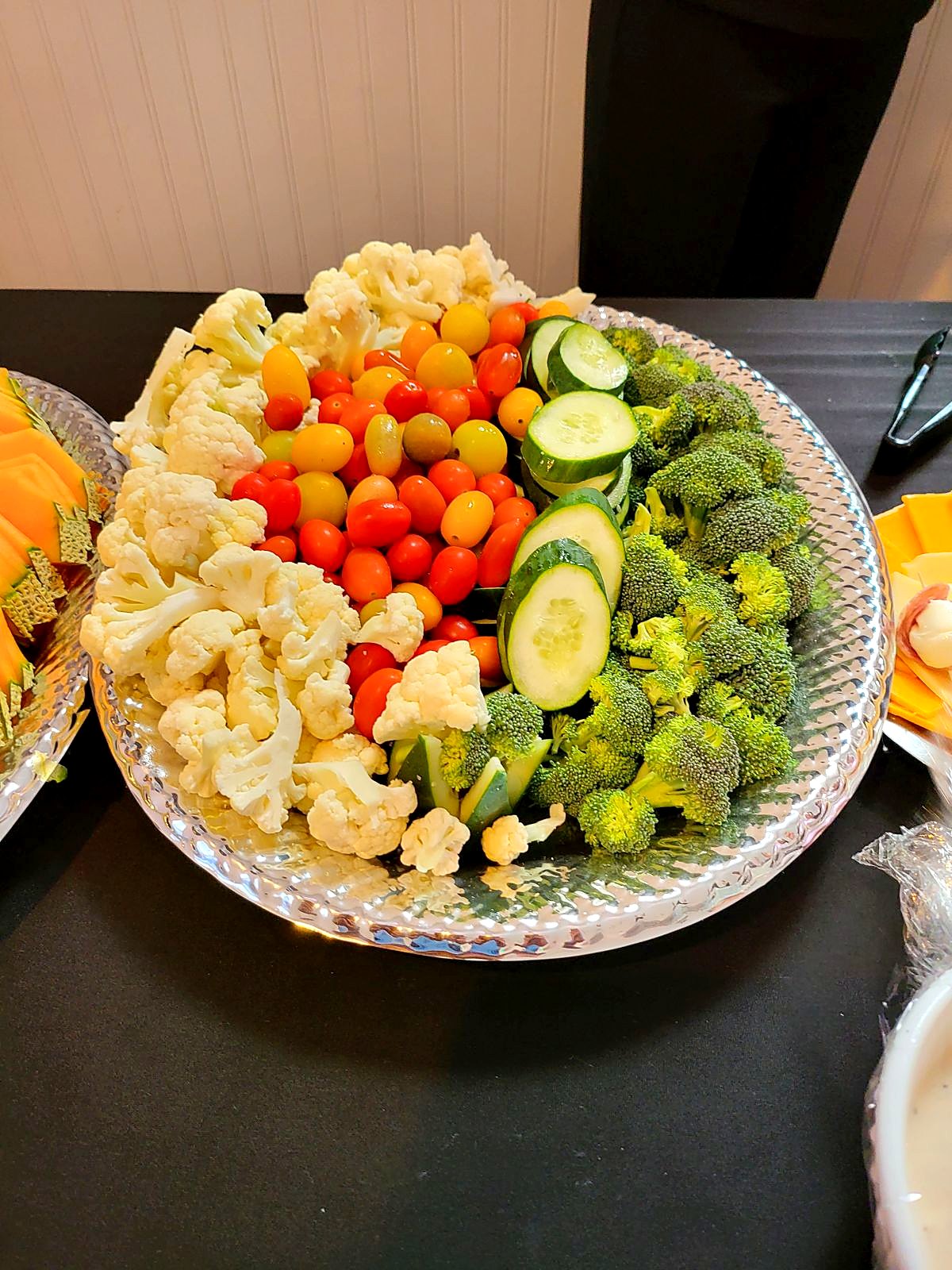 Garden vegetable platter with dips
