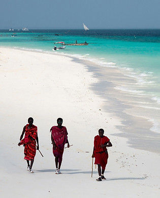 Masai People in Zanzibar Tanzania_edited.jpg