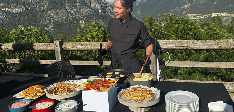 Buffet Cocktail animation blinis