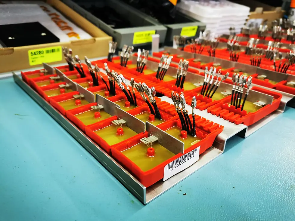 Plastic components from local sourcing at CEKAtec