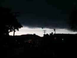 Temporal faz dia virar noite em Santa Cruz