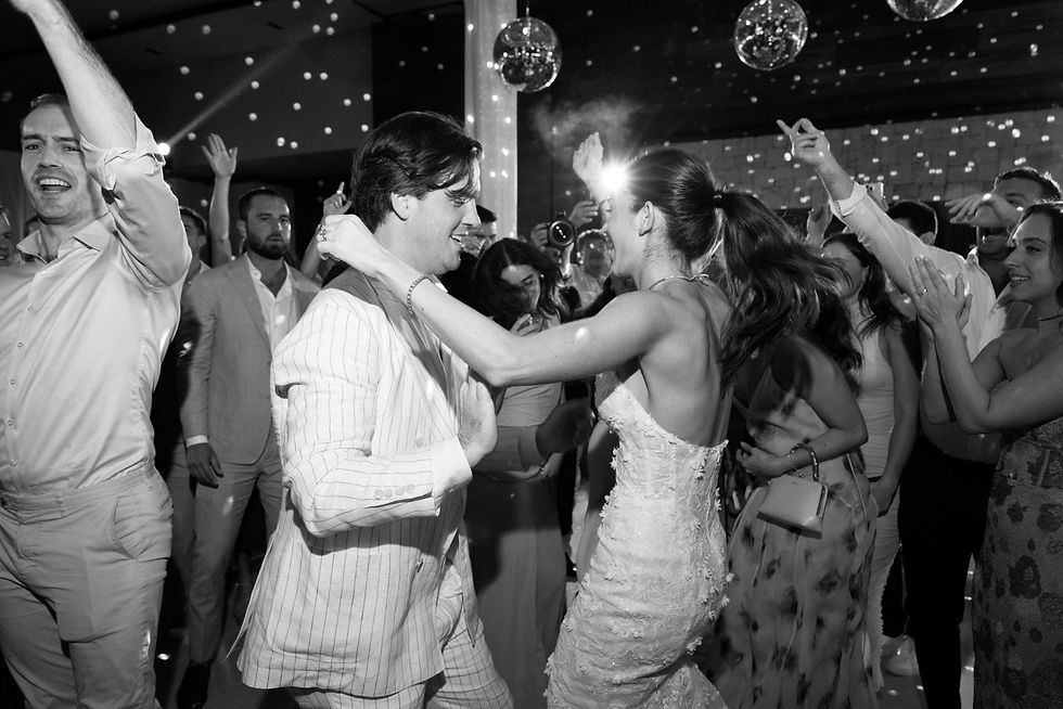THE ANATOMY OF PRESENCE: WHAT LUXURY WEDDING GUESTS ACTUALLY REMEMBER