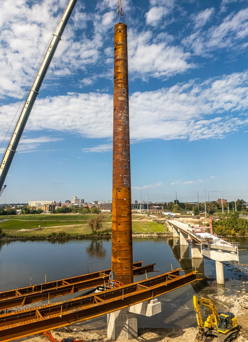Alliant Energy LightLine Bridge tower