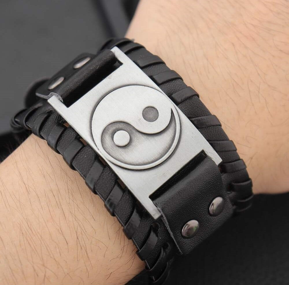 Pulsera ancha Yin Yang para hombre