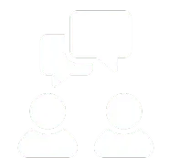 Dwie osoby rozmawiają w chmurkach dialogowych, komunikacja, interakcja, dyskusja.