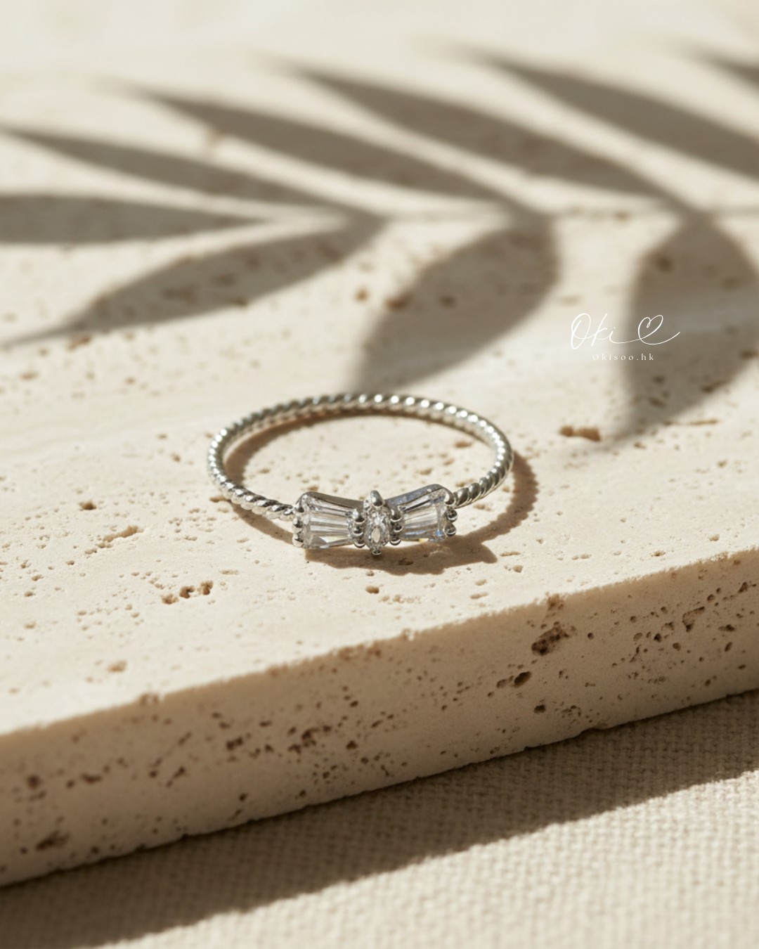 𝘛𝘩𝘦 𝘋𝘢𝘪𝘭𝘺 𝘌𝘴𝘴𝘦𝘯𝘵𝘪𝘢𝘭 𝘙𝘪𝘯𝘨 – 𝘚𝘵𝘪𝘭𝘭