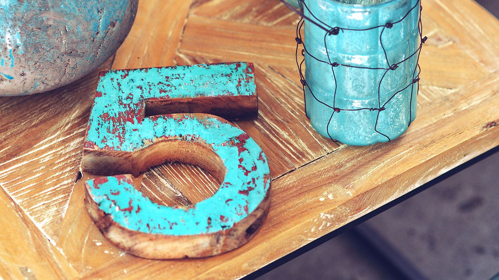 現場に負荷が集中する「5つの構造」