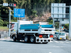 大型免許は外国人も取得できる?条件と費用を解説
