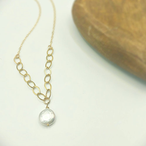 Charley Pearl Necklace