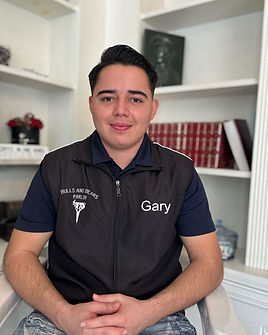 Gary Bulls and bear parlor.jpg