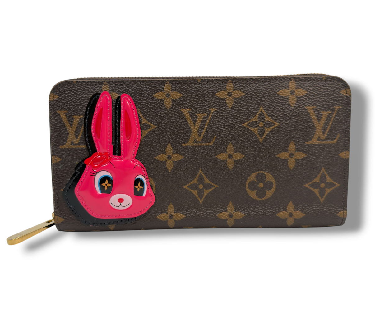 Authentic estate Louis Vuitton X Sun Yitian Bunny Zippy wallet